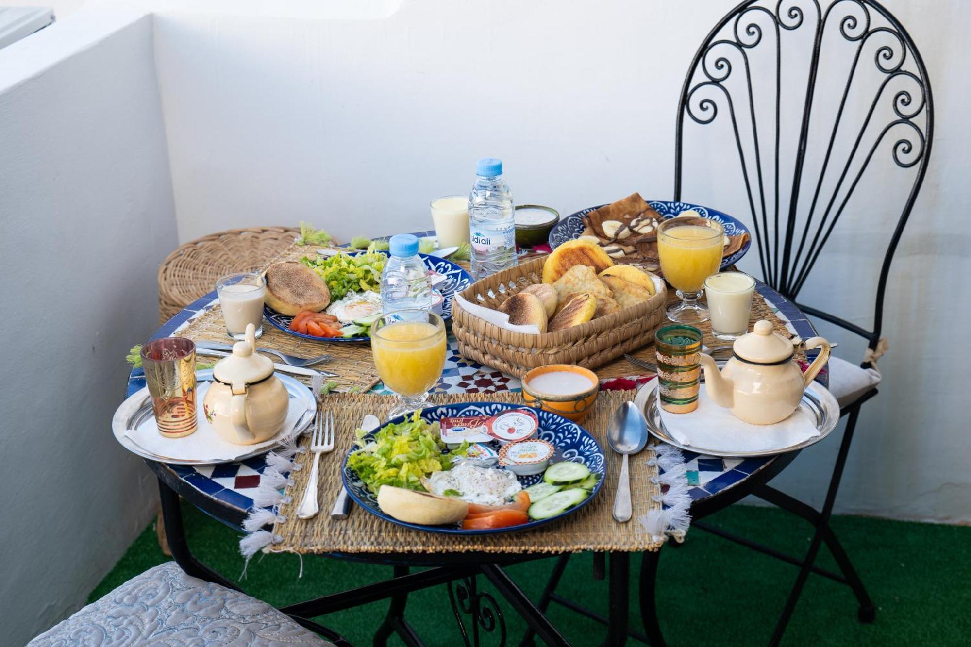 Dar Al Ghazal Hotel Tanger Buitenkant foto